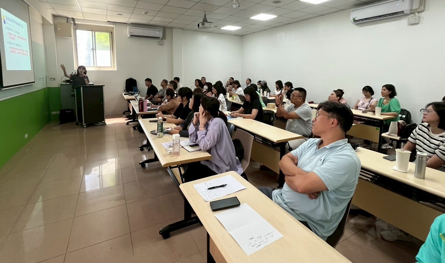 Link to 【教師增能系列講座】教學實踐學習成效評量與分析──讓教學更有依據，讓學習看見成效